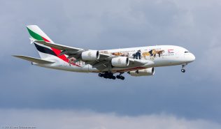 Emirates_A388_A6-EEI_ZRH160306_01
