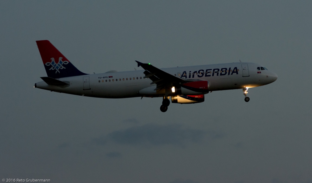 AirSERBIA_A320_YU-APG_ZRH160411