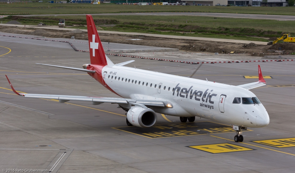 HelveticAirways_E190_HB-JVQ_ZRH160601