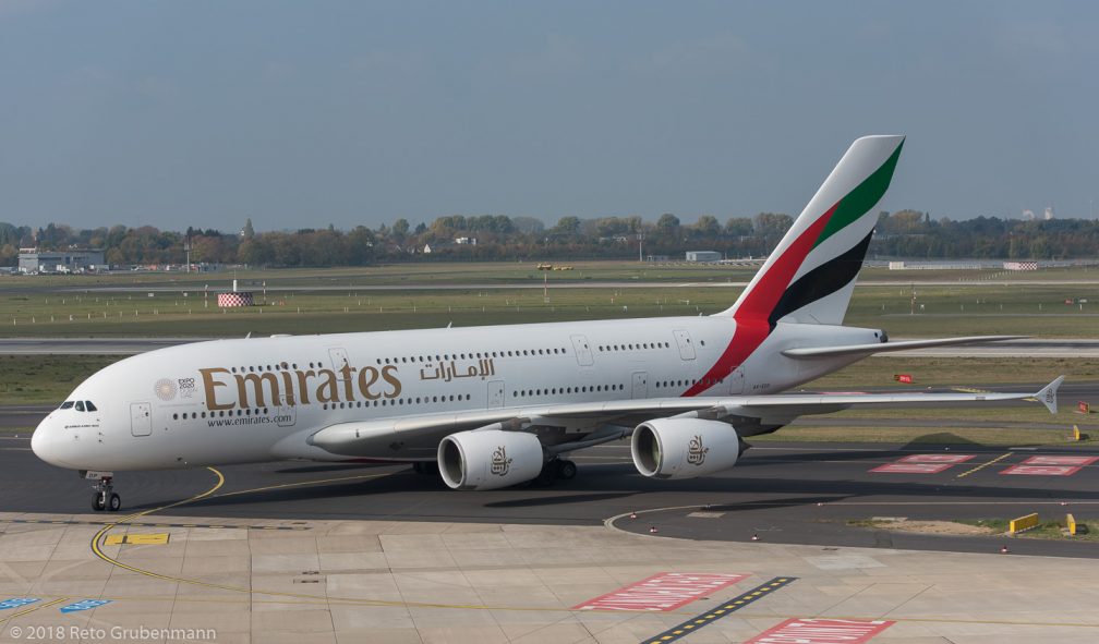 Emirates_A388_A6-EDP_DUS181019_03