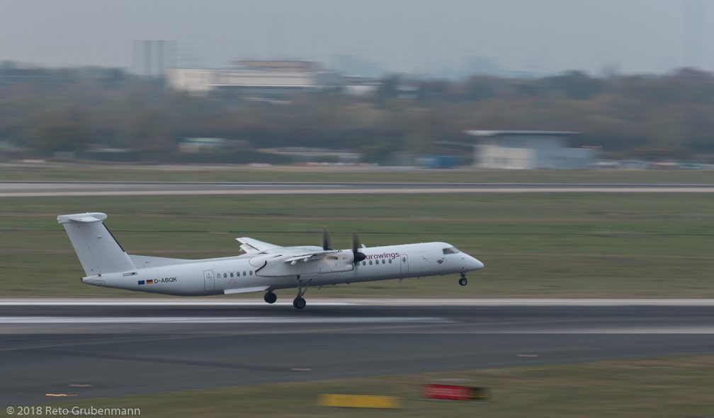 Eurowings_DH8D_D-ABQK_DUS181019_02