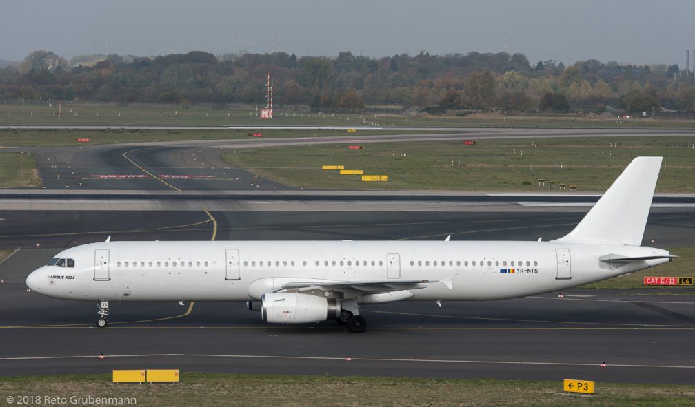 JustUsAir_A321_YR-NTS_DUS181019
