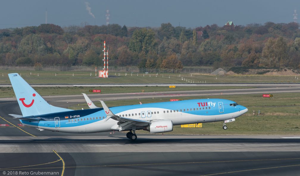 TUIfly_B738_D-ATUN_DUS181019_01