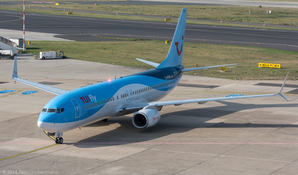 TUIfly_B738_D-ATUN_DUS181019_02