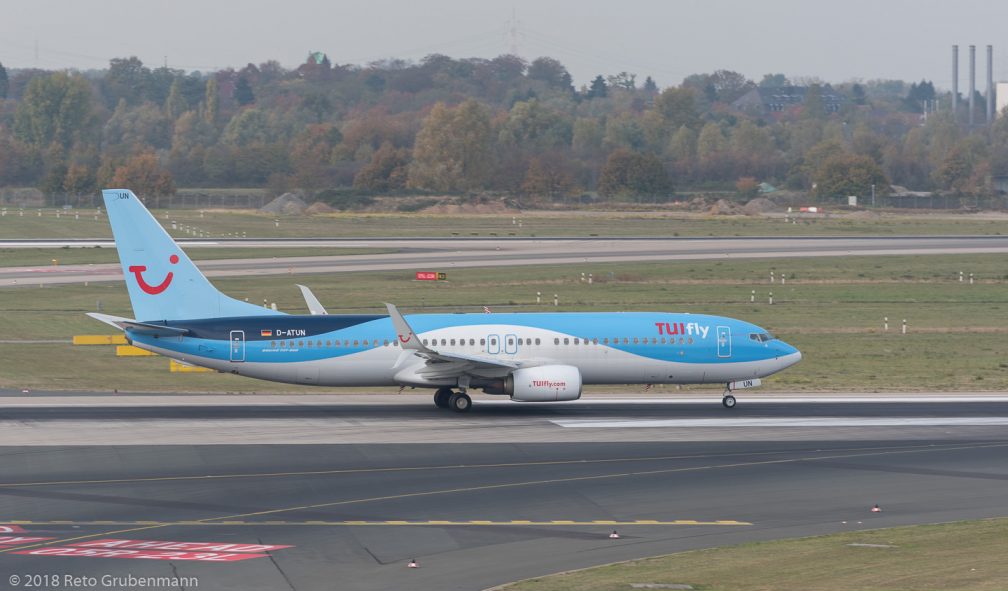 TUIfly_B738_D-ATUN_DUS181019_03