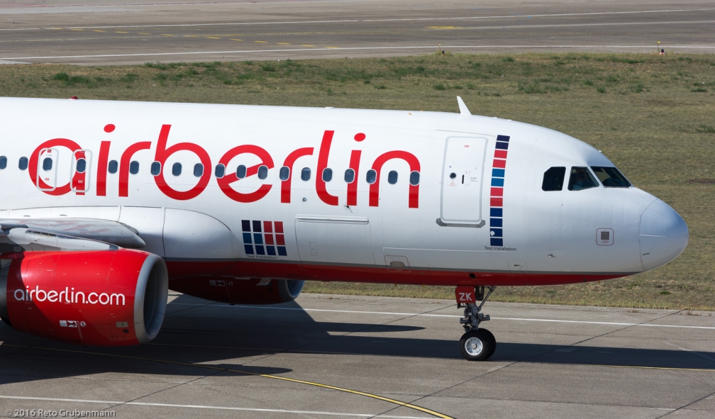 AirBerlin_A320_D-ABZK_TXL160915_03