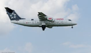Swiss_RJ1H_HB-IYV_ZRH120810
