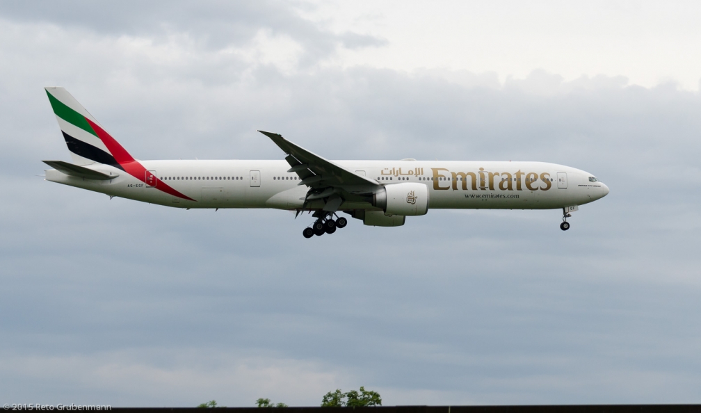 Emirates_B77W_A6-EGF_ZRH150619