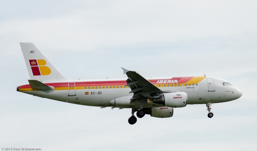Iberia_A319_EC-JEI_ZRH150713