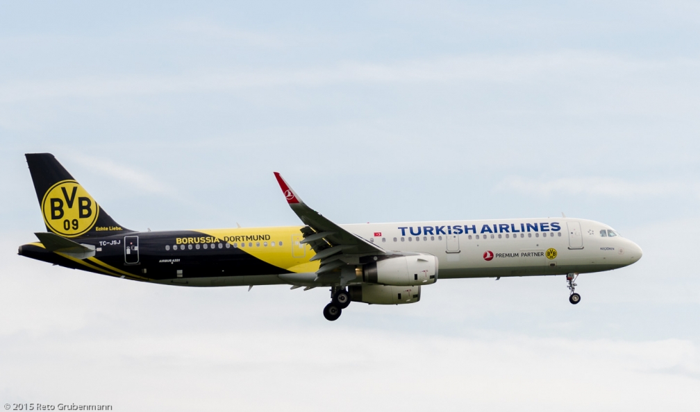 TurkishAirlines_A321_TC-JSJ_ZRH150713_02