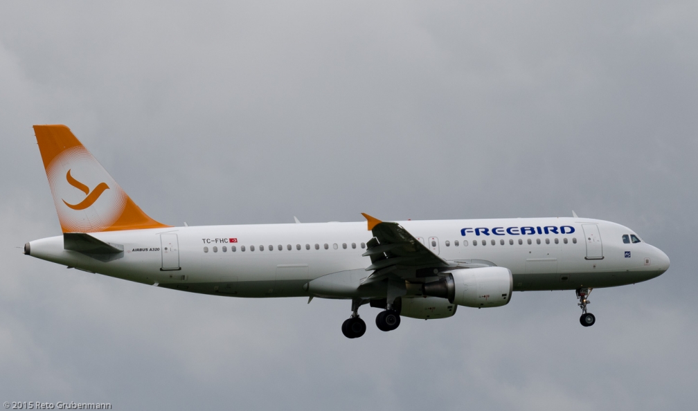 FreebirdAirlines_A320_TC-FHC_ZRH150725