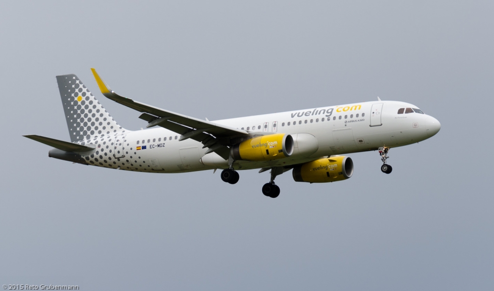 vueling_A320_EC-MDZ_ZRH150913