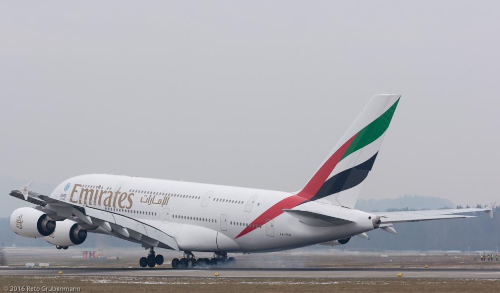 Emirates_A388_A6-EEO_ZRH160119_02