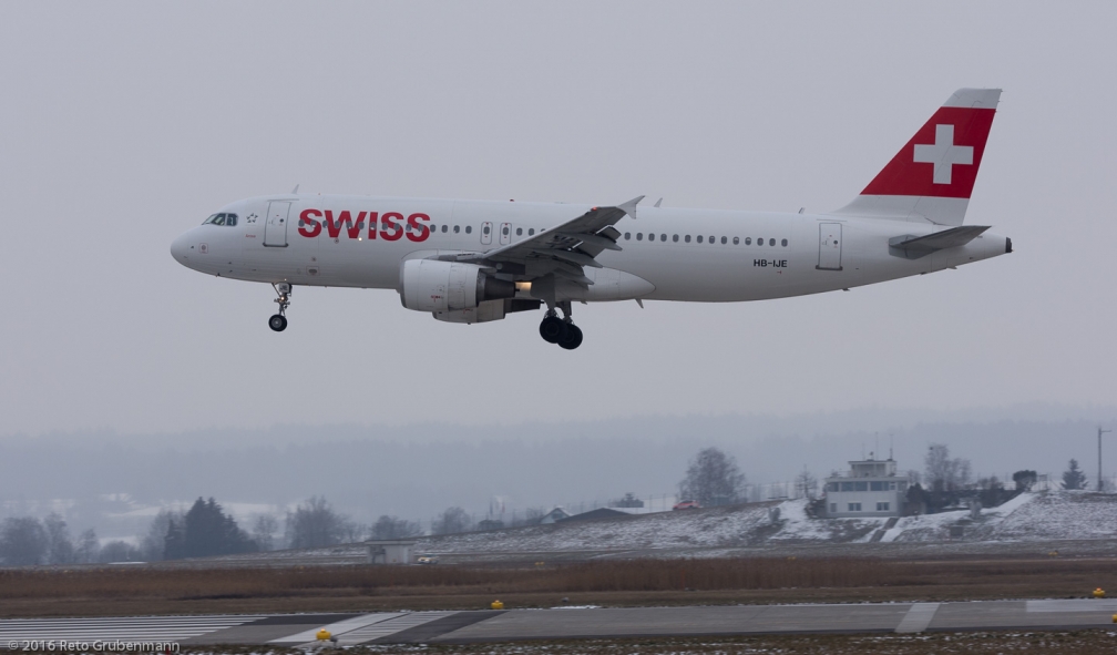Swiss_A320_HB-IJE_ZRH160119