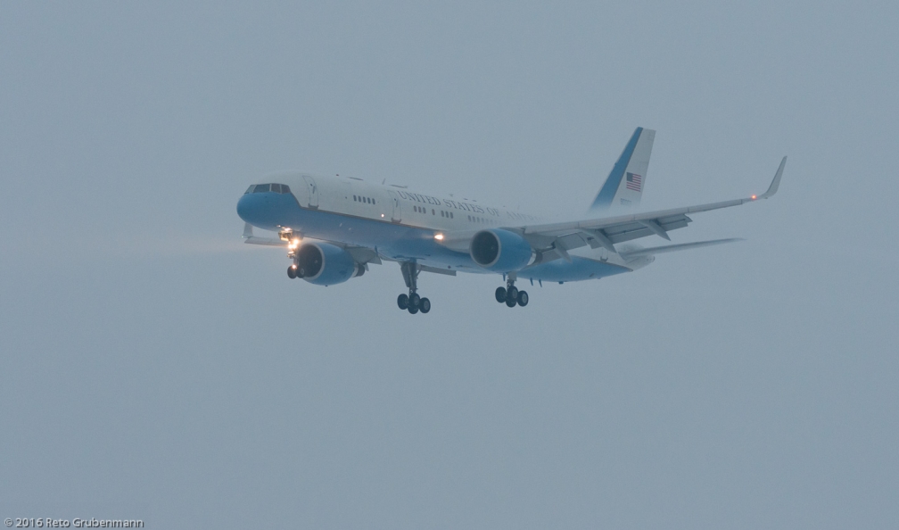 USAF_B752_99-0003_ZRH160120