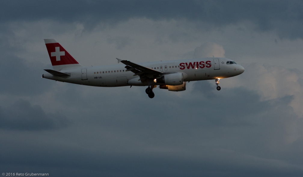 Swiss_A320_HB-IJL_ZRH160808