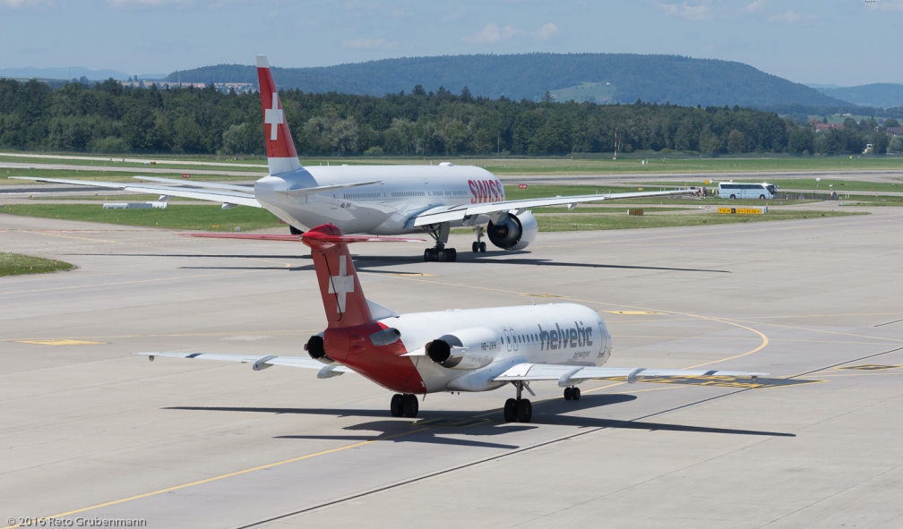HelveticAirways_F100_HB-JVH_Swiss_B77W_HB-JNF_ZRH160814