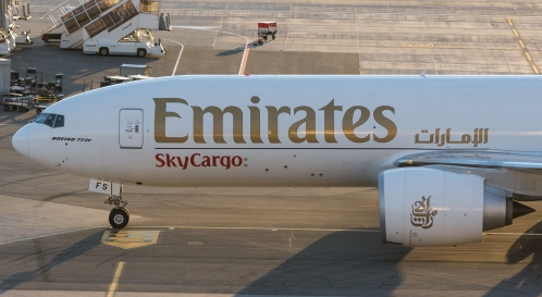 EmiratesSkyCargo_B77L_A6-EFS_ZRH161004_04