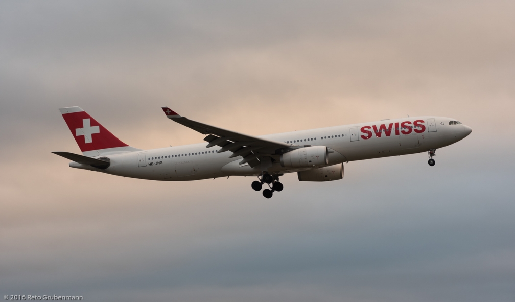 Swiss_A333_HB-JHG_ZRH161226