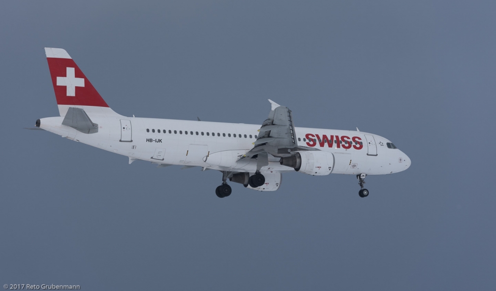 Swiss_A320_HB-IJK_ZRH170105