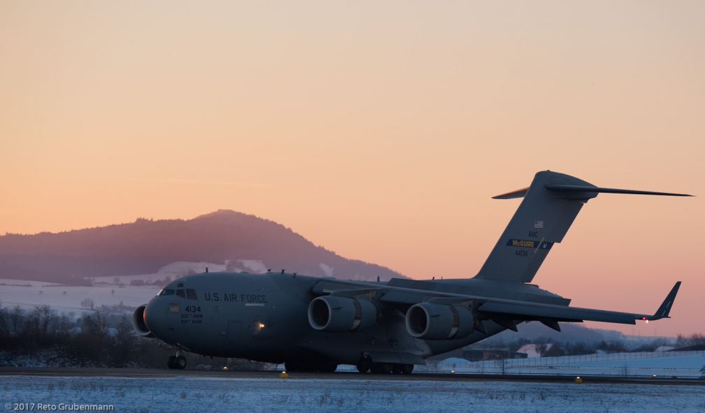 USAF_C17_04-4134_ZRH170106_02