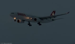 Swiss_A333_HB-JHM_ZRH170116