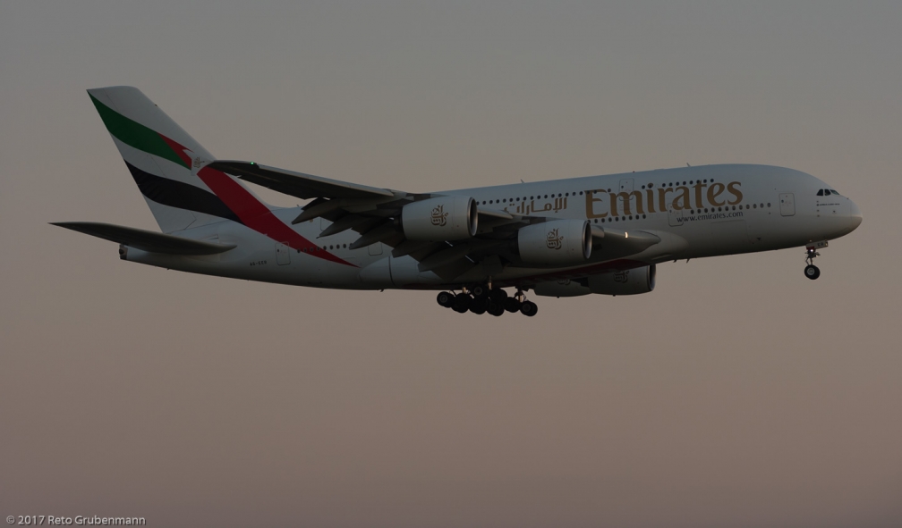 Emirates_A388_A6-EER_ZRH170408