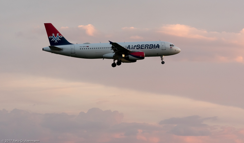 AirSERBIA_A320_YU-APH_ZRH170410