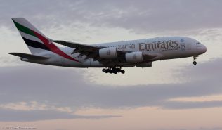 Emirates_A388_A6-EEC_ZRH170412