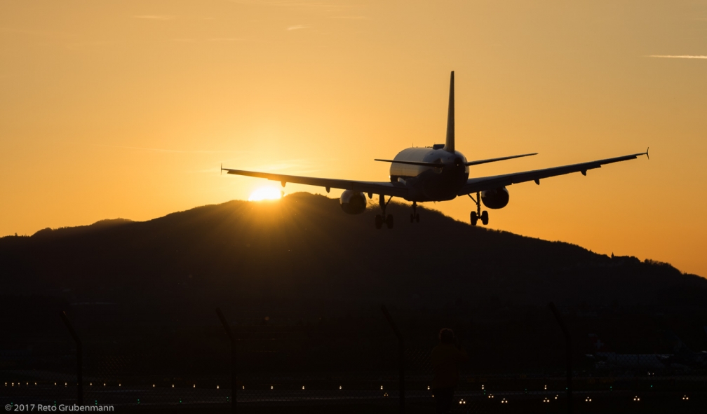 AirSERBIA_A320_YU-APH_ZRH170413