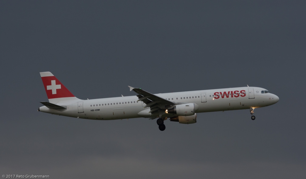 Swiss_A321_HB-IOM_ZRH170416