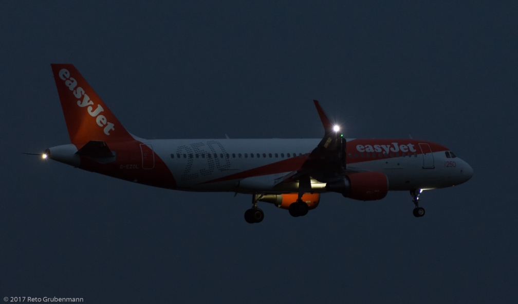 easyJet_A320_G-EZOL_ZRH170416