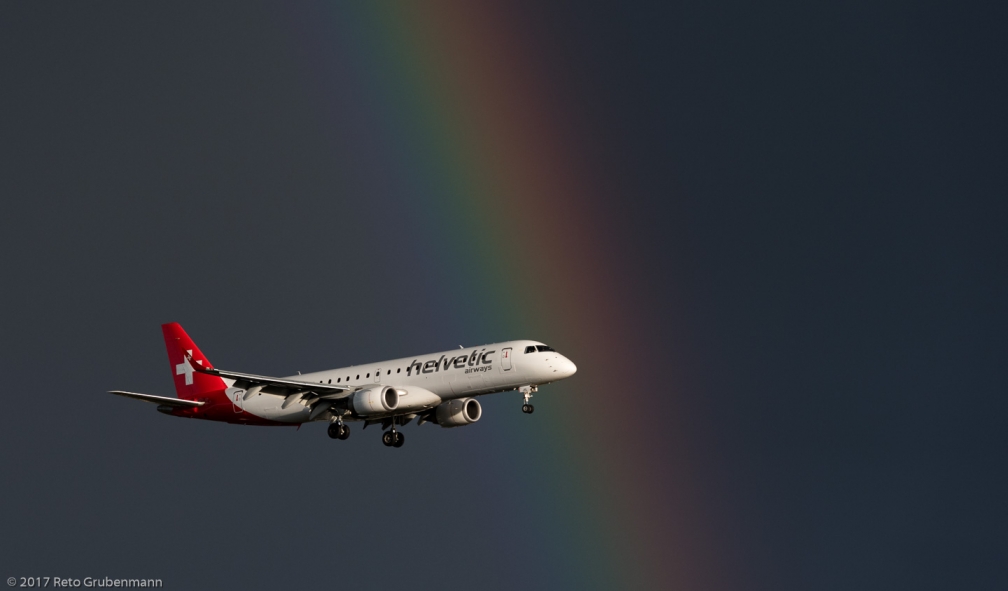 HelveticAirways_F100_HB-JVL_ZRH170513