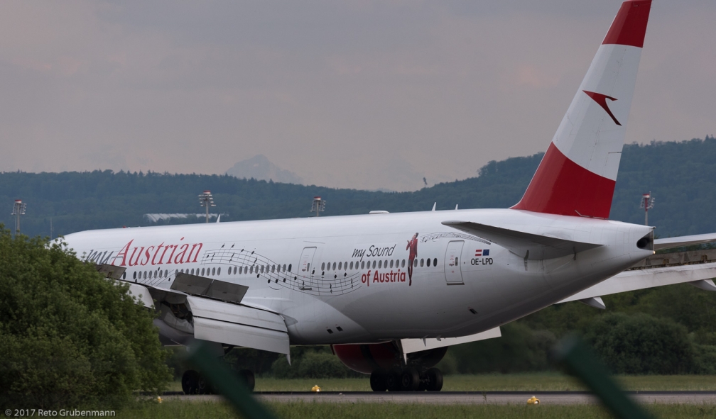 AustrianAirlines_B772_OE-LPD_ZRH170524_02