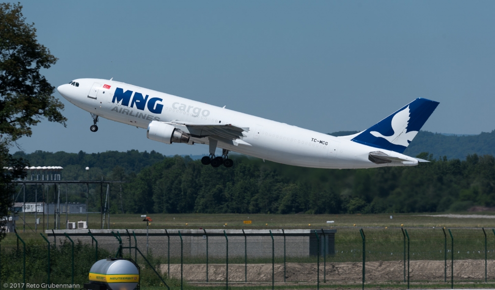 MNGAirlines_A306_TC-MCG_ZRH170527