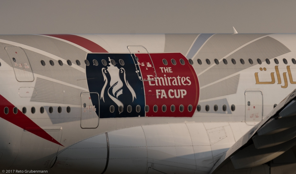 Emirates_A380_A6-EES_ZRH170612_02
