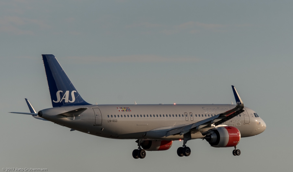 ScandinavianAirlines_A320_LN-RGO_ZRH170625