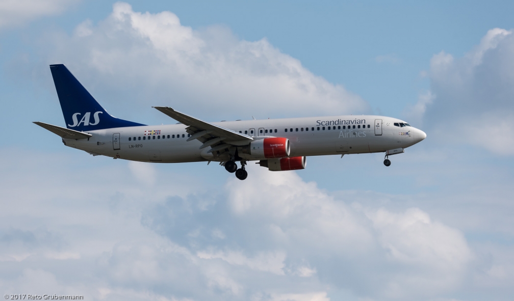 ScandinavianAirlines_B738_LN-RPO_ZRH170625