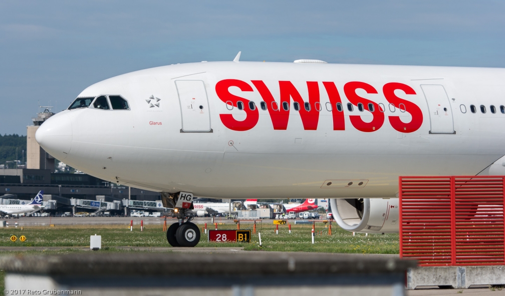 Swiss_A333_HB-JHG_ZRH170716
