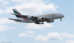 Emirates_A388_A6-EUA_ZRH170805