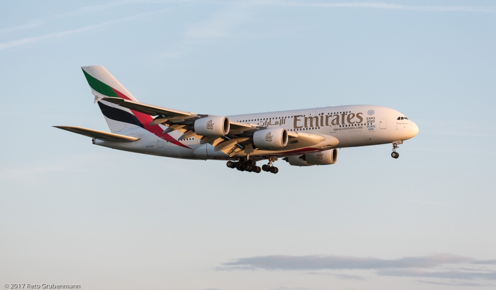 Emirates_A388_A6-EDC_ZRH170820