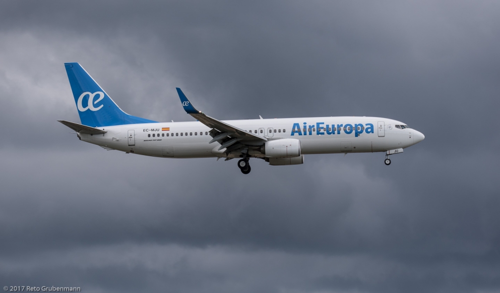 AirEuropa_B738_EC-MJU_ZRH170911
