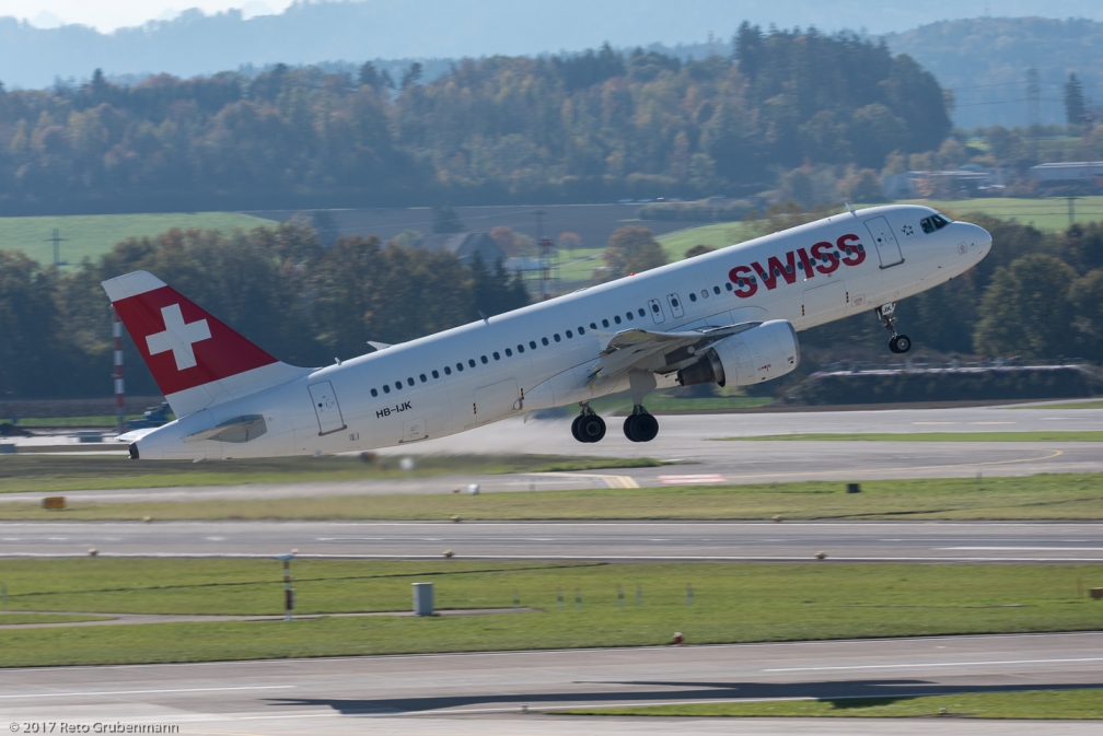 Swiss_A320_HB-IJK_ZRH171025