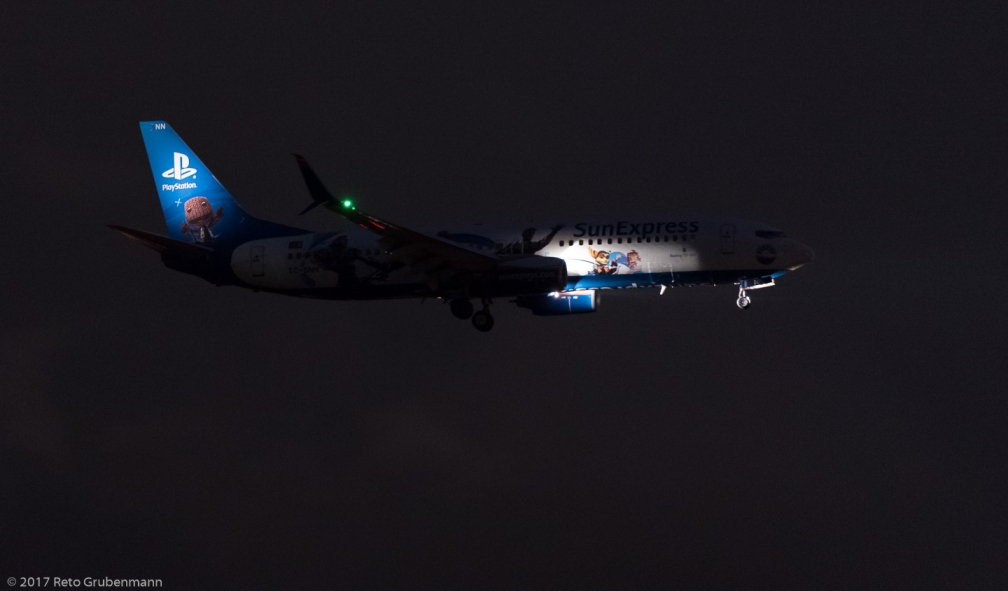 SunExpress_B738_TC-SNN_ZRH171125