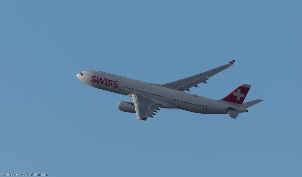 Swiss_A333_HB-JHC_ZRH171231