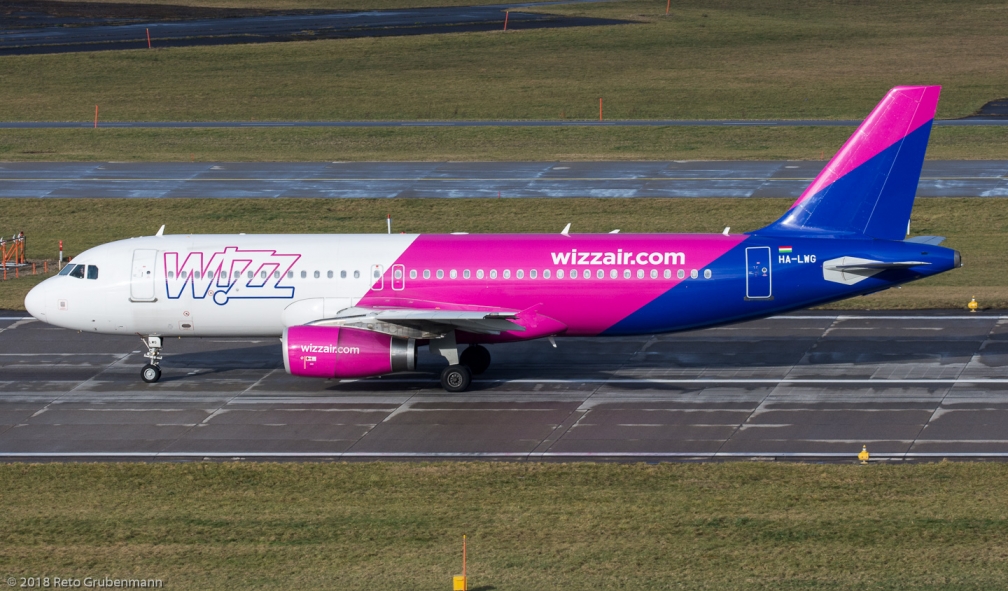 WizzAir_A320_HA-LWG_ZRH180102