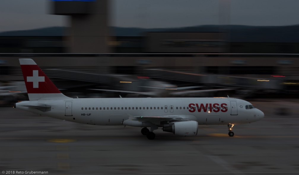 Swiss_A320_HB-IJF_ZRH180106