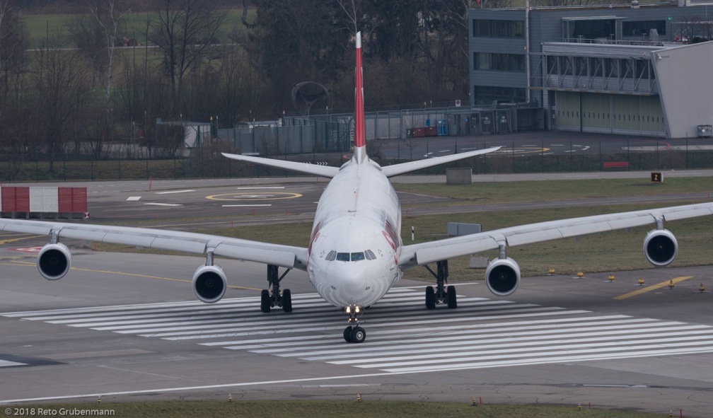 Swiss_A343_HB-JMH_ZRH180107