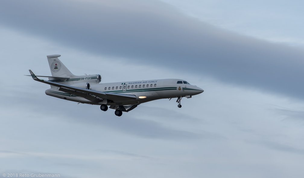 NigeriaAirForce_FA7X_5N-FGV_ZRH180125_01