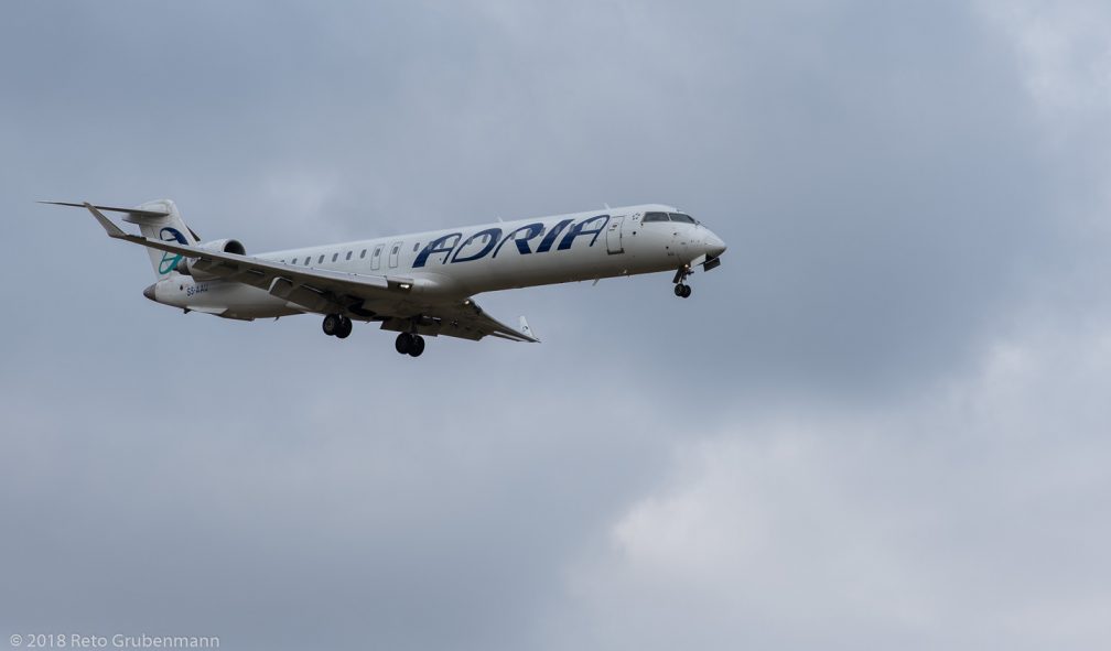 AdriaAirways_CRJ9_S5-AAU_ZRH180126